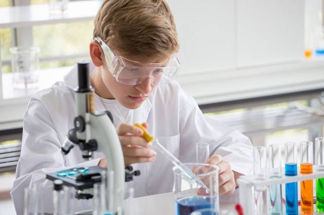 Top Chemistry Research Opportunities for High School Students